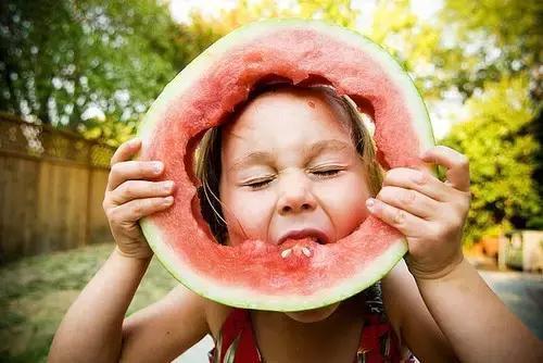 吃瓜年纪,揭秘娱乐圈那些年我们共同见证的精彩瞬间