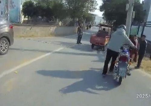 网友吃瓜车祸,一场意外引发的全民热议